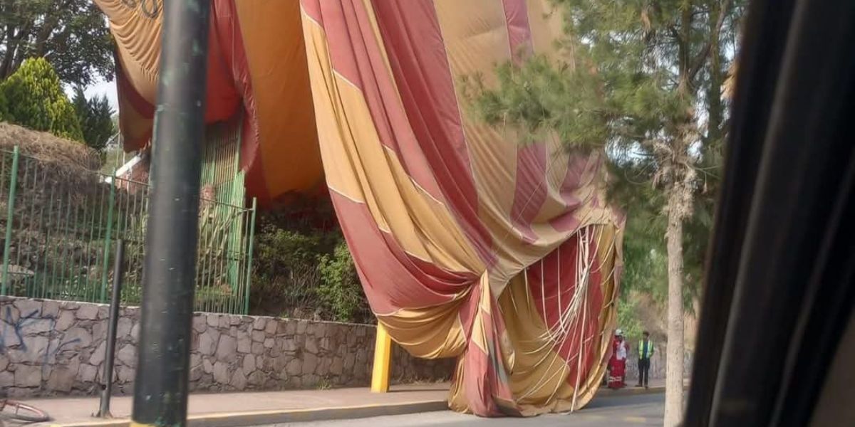 A Hot Air Balloon Crash Near a Major Tourist Site in Mexico Has Injured at Least 12 People