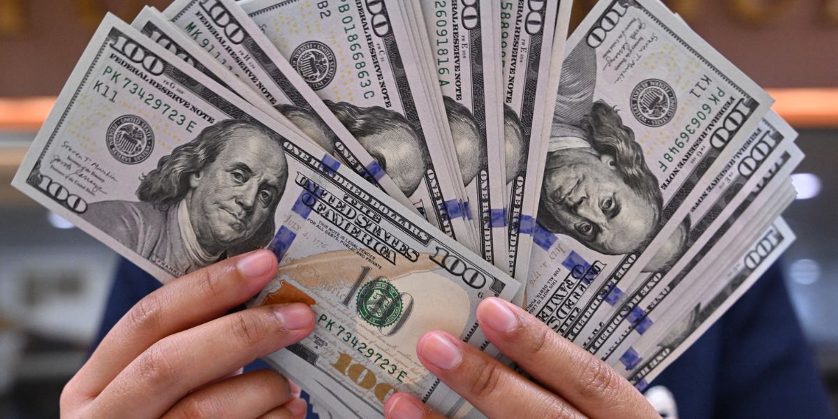 Starting at $380, These Checks Are Being Issued — See Who Gets One