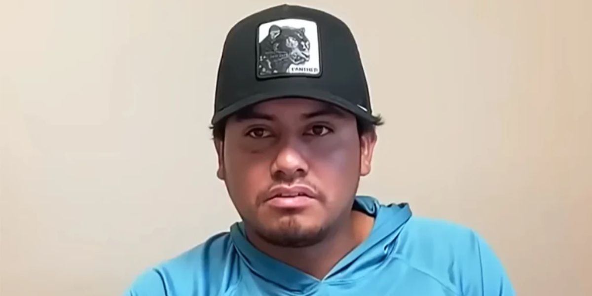 U.S. citizen with REAL ID was handcuffed and held in an immigration raid before being released (1)