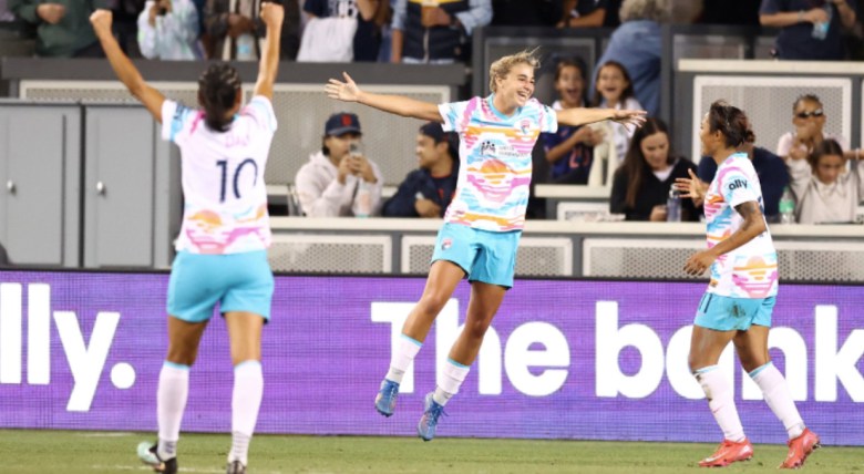 San Diego Wave’s 2-1 win propels club to 2nd place in NWSL